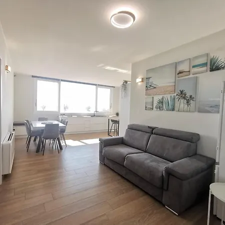 Marina Fronte Mare By Salentoville Gallipolli