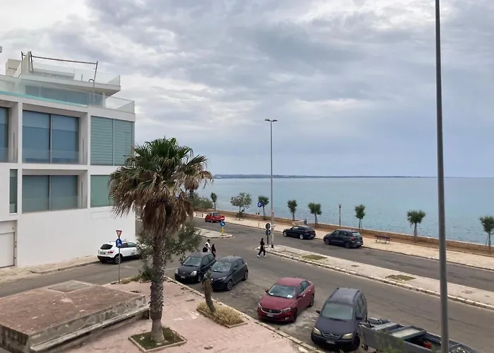 Marina Fronte Mare By Salentoville Apartment