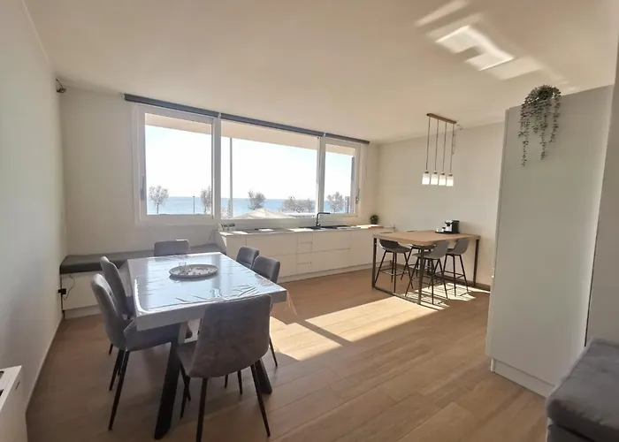 Marina Fronte Mare By Salentoville Apartment